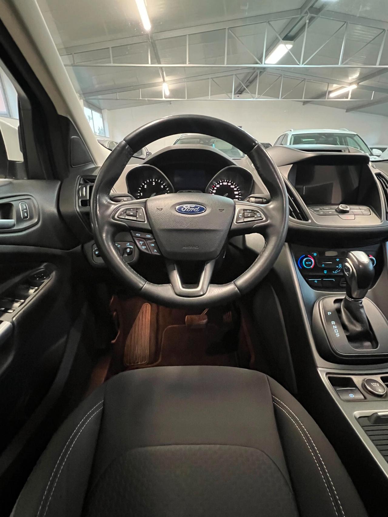Ford Kuga 2.0 TDCI 120 CV S&S 2WD Powershift