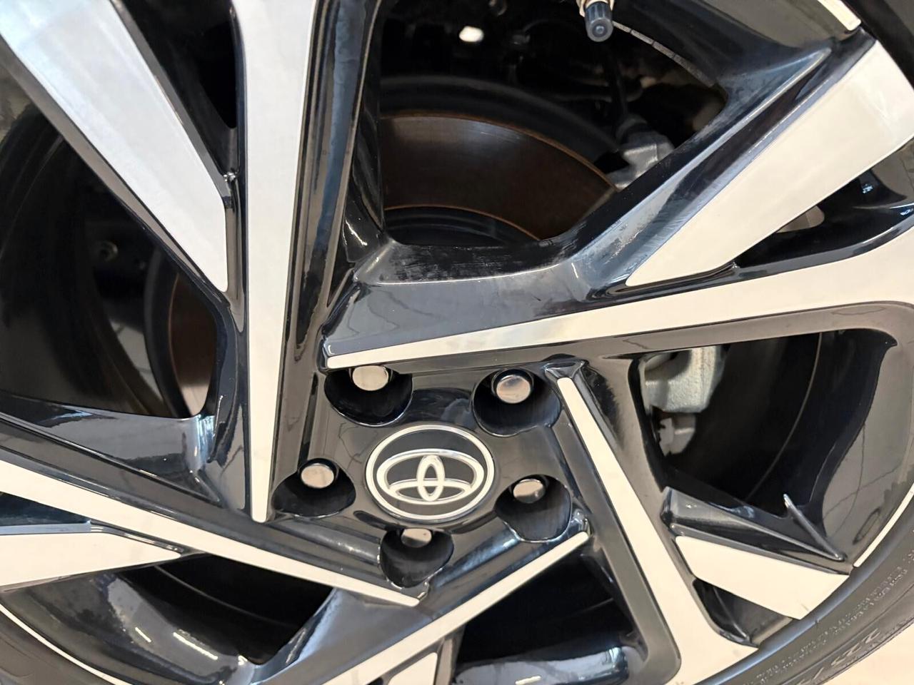 Toyota C-HR TREND 2.0 Hybrid E-CVT 50000 KM