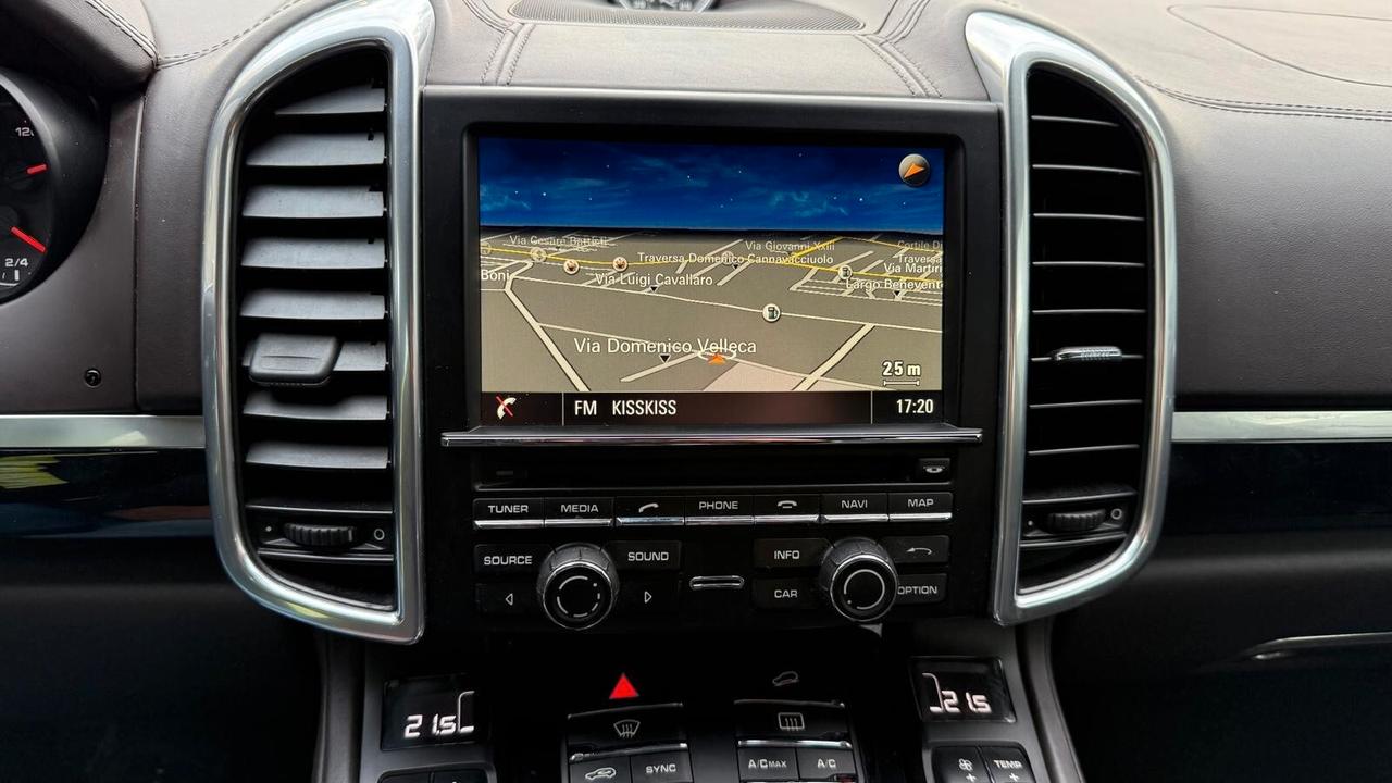 PORSCHE CAYENNE 3.0 DIESEL 2016 PLATINUM EDITION