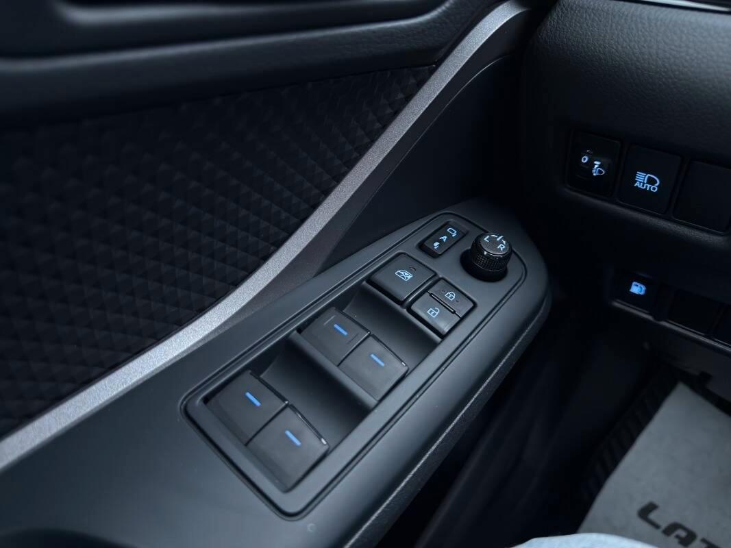 Toyota C-HR 1.8h Active e-cvt Con TELECAMERA & NAVIGATORE