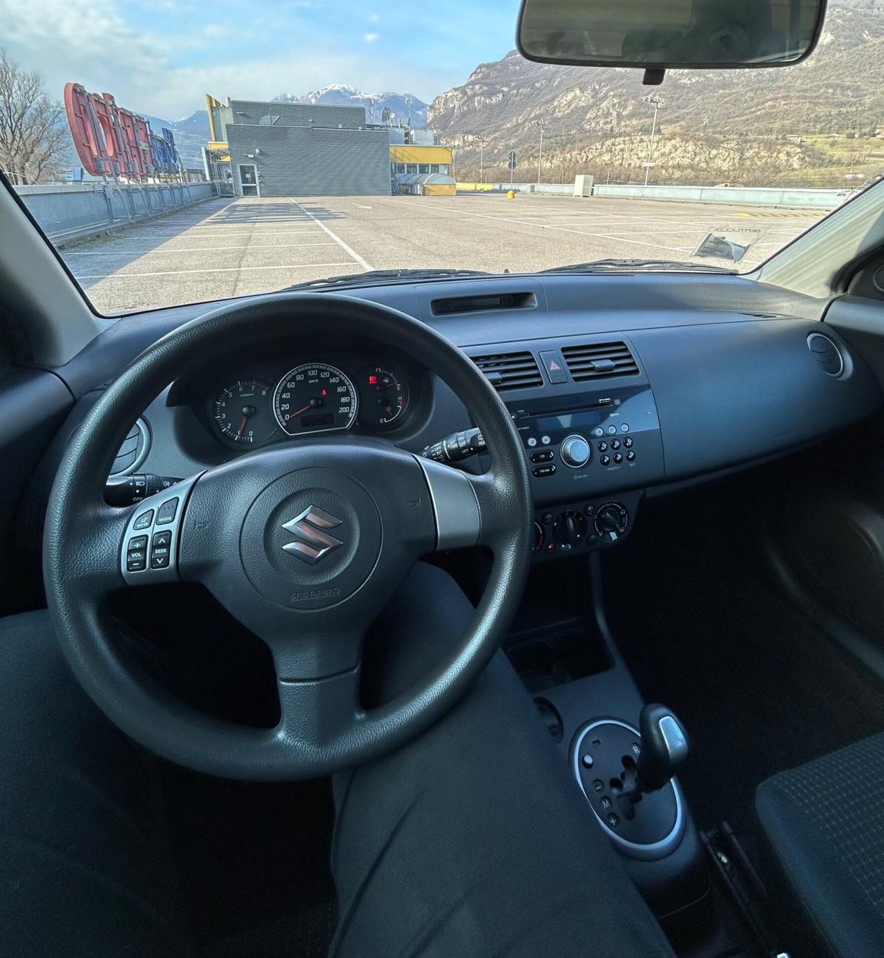 Suzuki Swift 1.3 Neopatentati CAMBIO AUTOMATICO