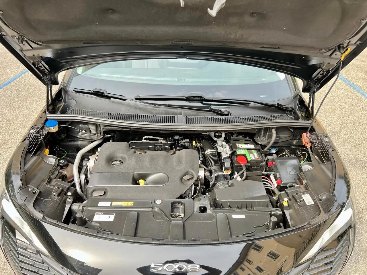 Peugeot 5008 BlueHDi 180 S&S EAT8 Allure Pack