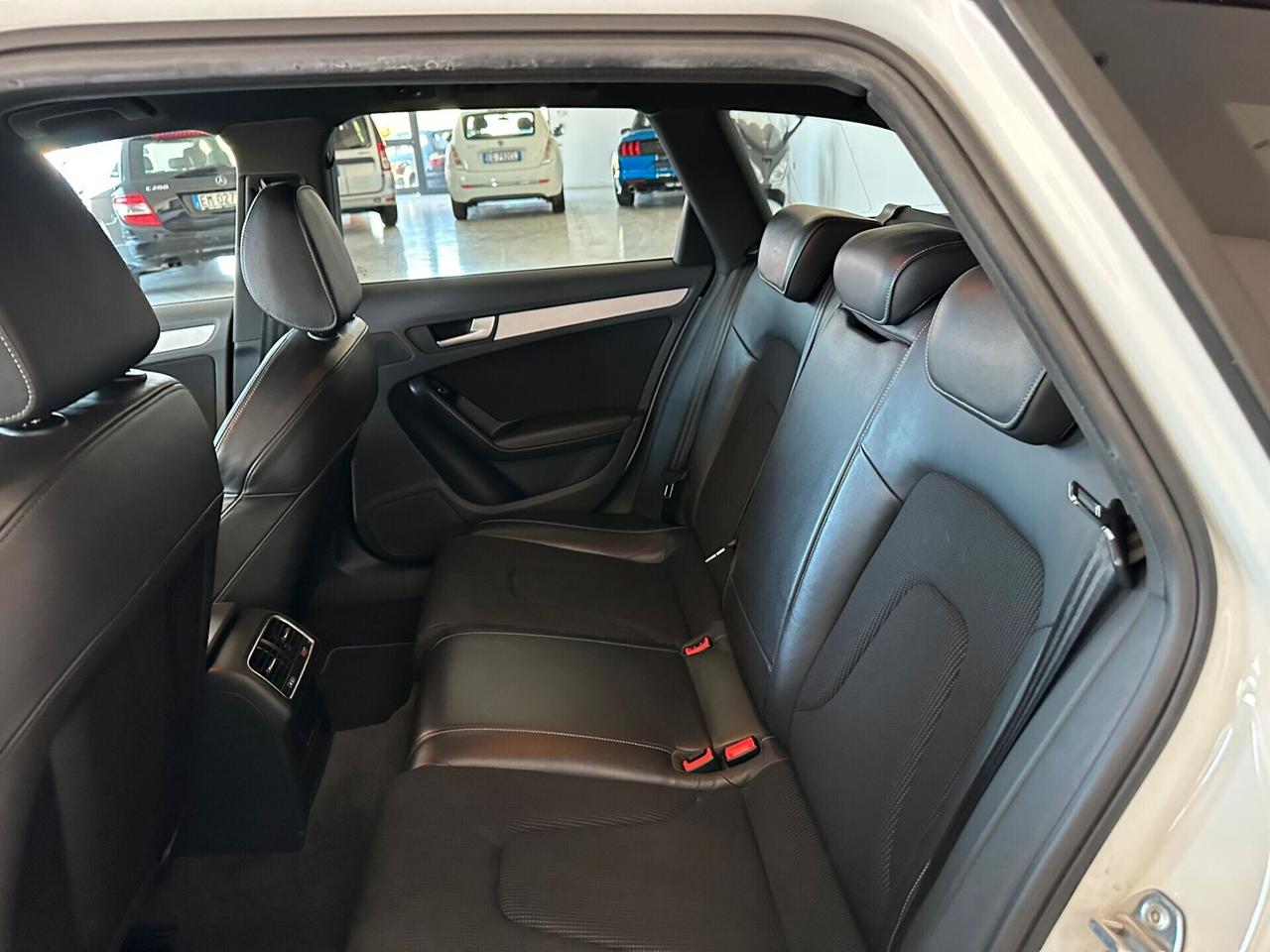 Audi A4 Avant 2.0 TDI 177CV quattro Business Plus S-LINE AUTOMATICA
