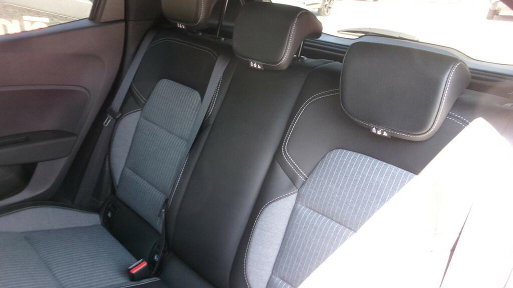 Renault Clio 1.6 E-Tech full hybrid Techno