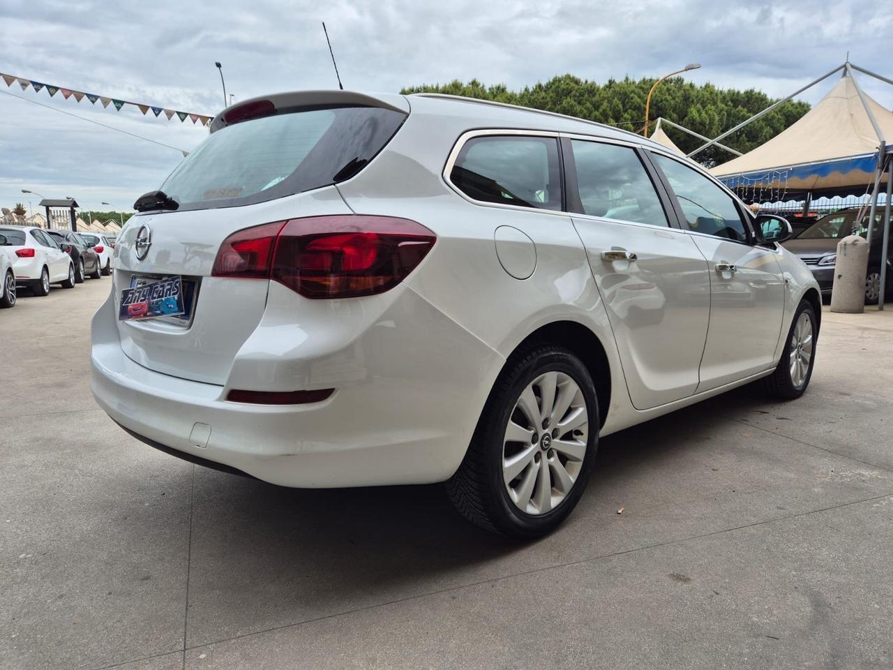 Opel Astra 1.7 CDTI 110CV Sports Tourer Cosmo