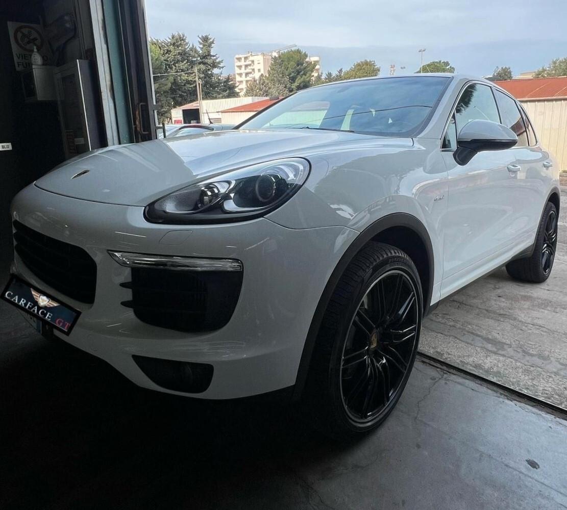 Porsche Cayenne 3.0 Diesel 236CV - 2017