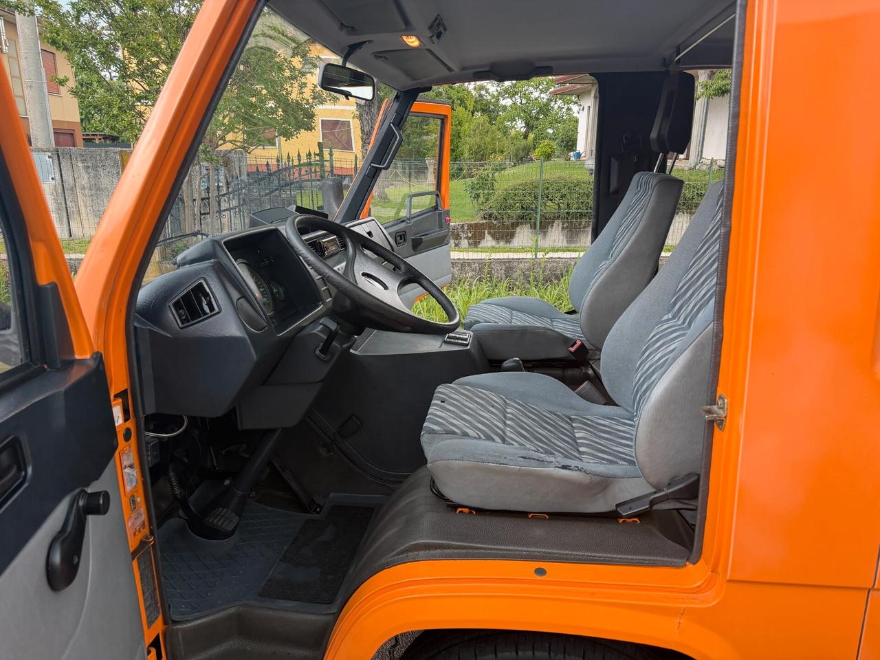 Mercedes MB 100D 2.4d 5Posti Storica