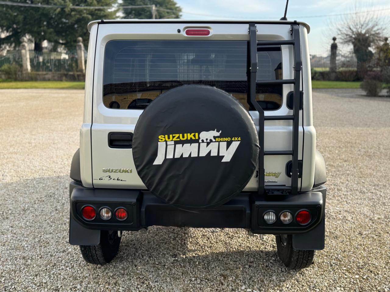 Suzuki Jimny 1.5 5MT PRO (N1)