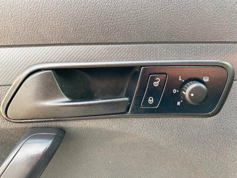 VOLKSWAGEN Caddy 3ªs. Tour. 2ª Caddy 2.0 TDI ...