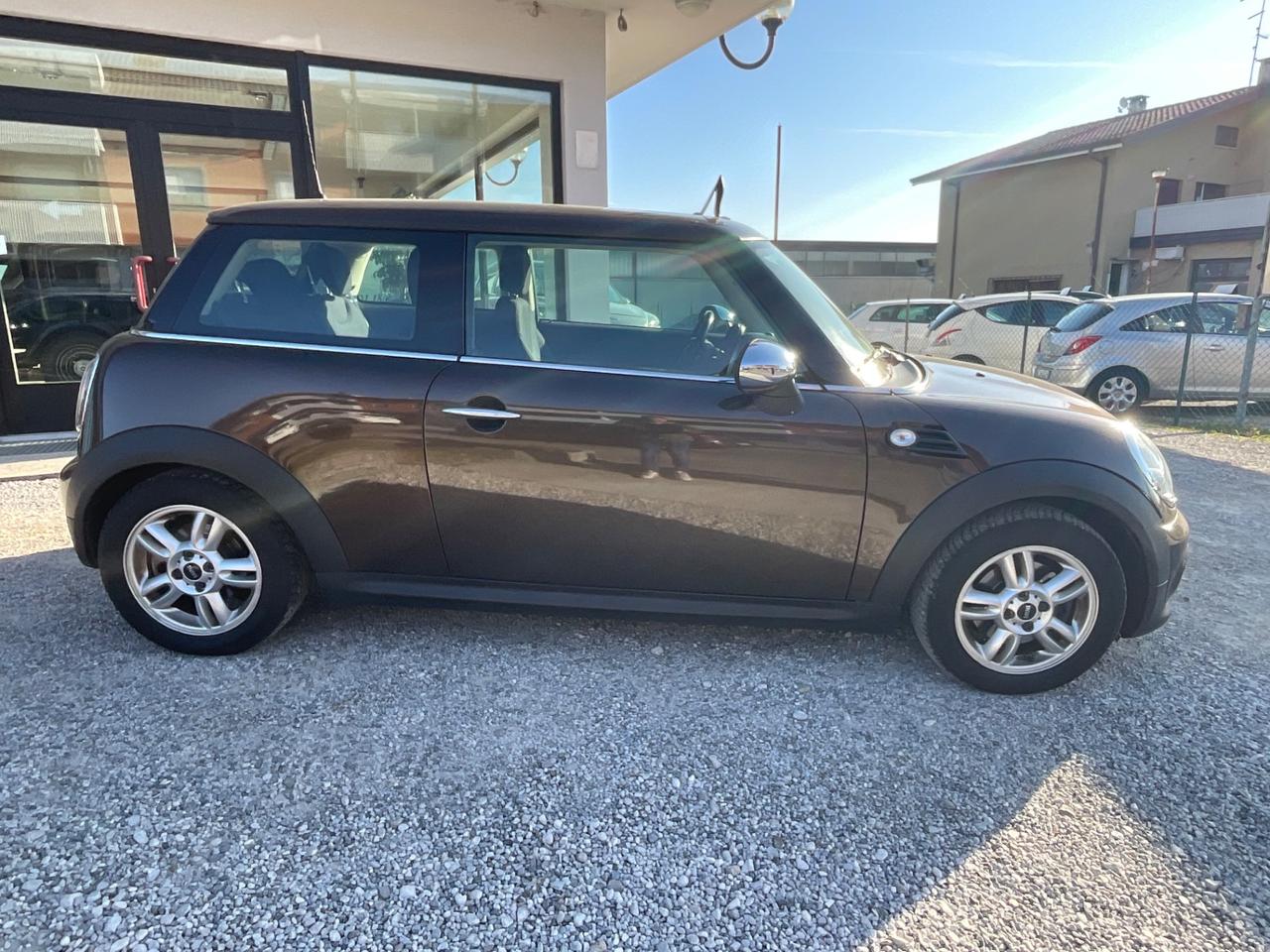 Mini 1.6 16V One D