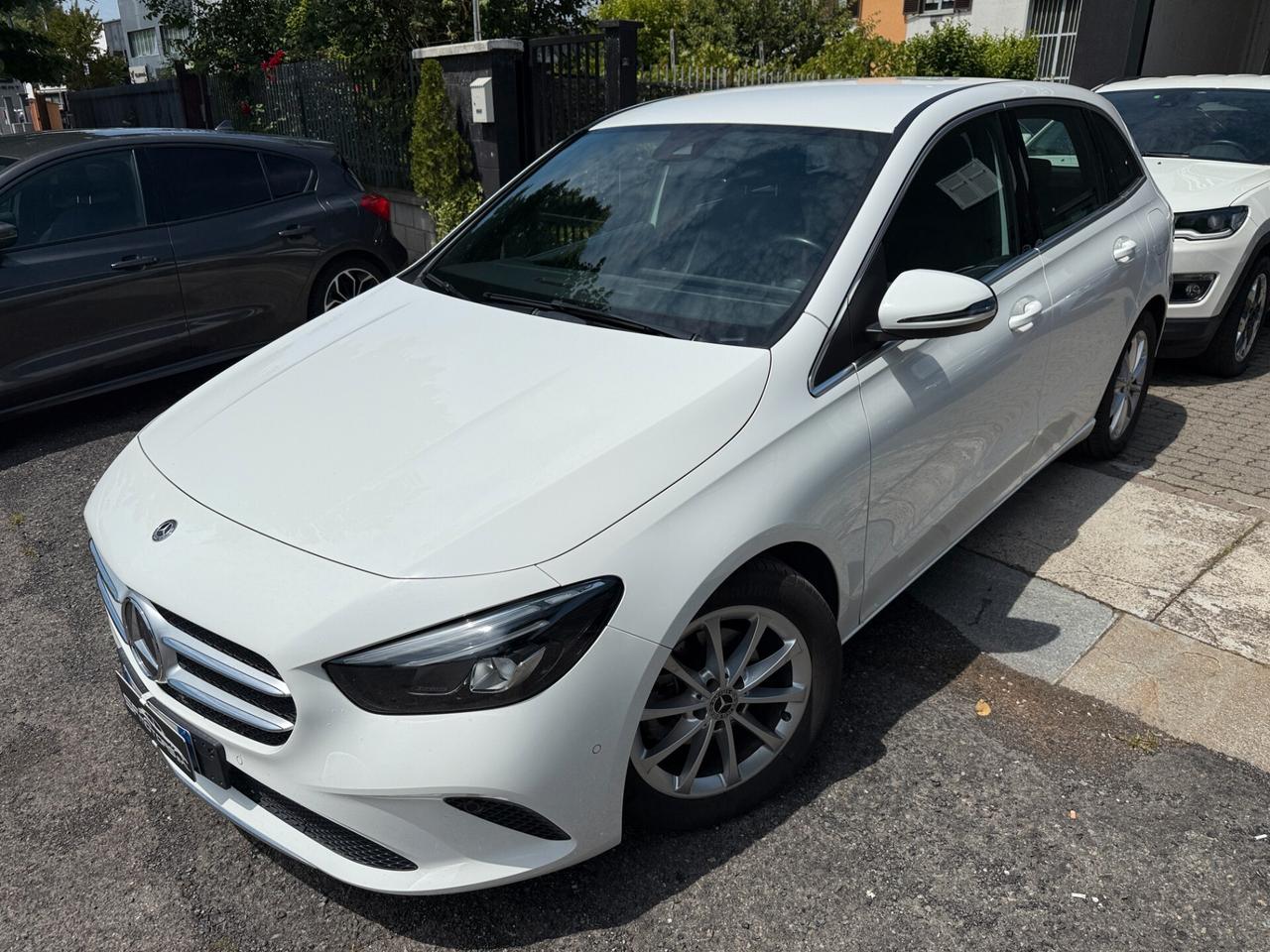 Mercedes-benz B 180 B 180 d Automatic Premium