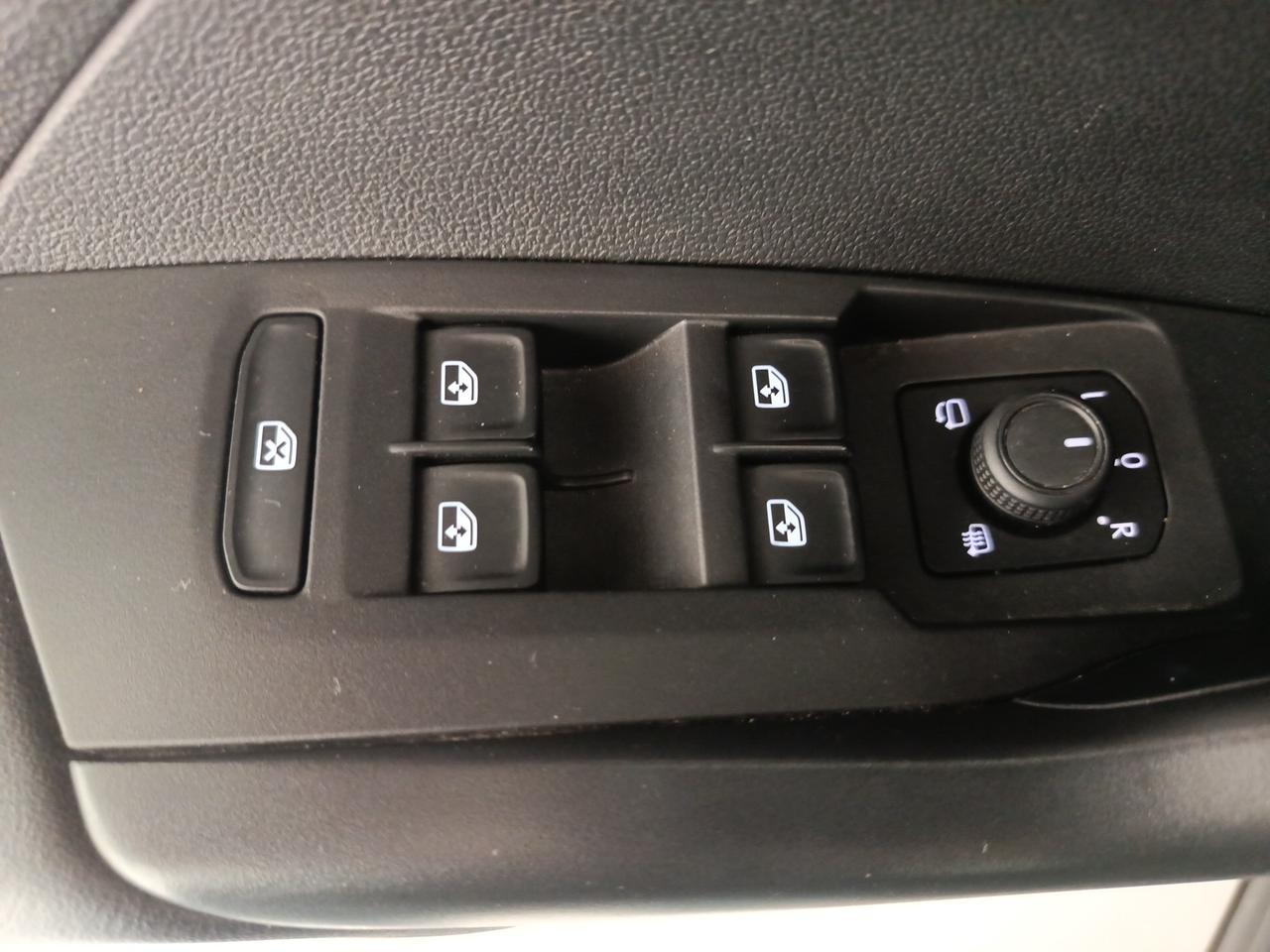 VOLKSWAGEN T-Cross - T-Cross 1.0 TSI Life