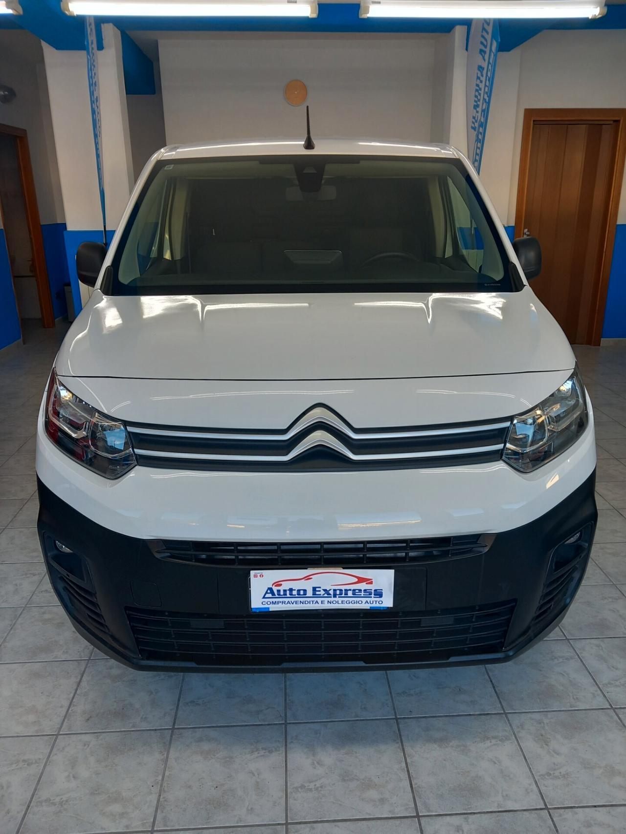 Citroen Berlingo anno 2019 automatico 1.5 diesel 172 mila km