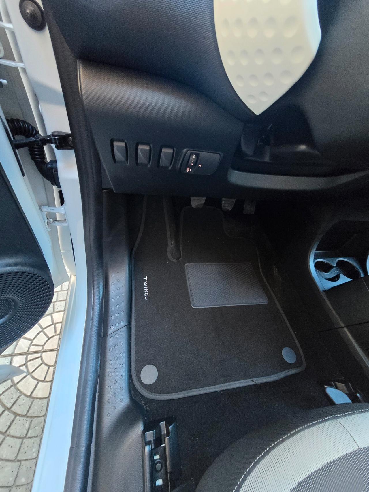 Renault Twingo SCe EDC Zen