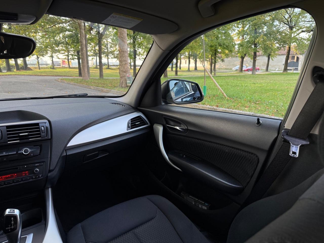 Bmw 116 116d 5p. Urban