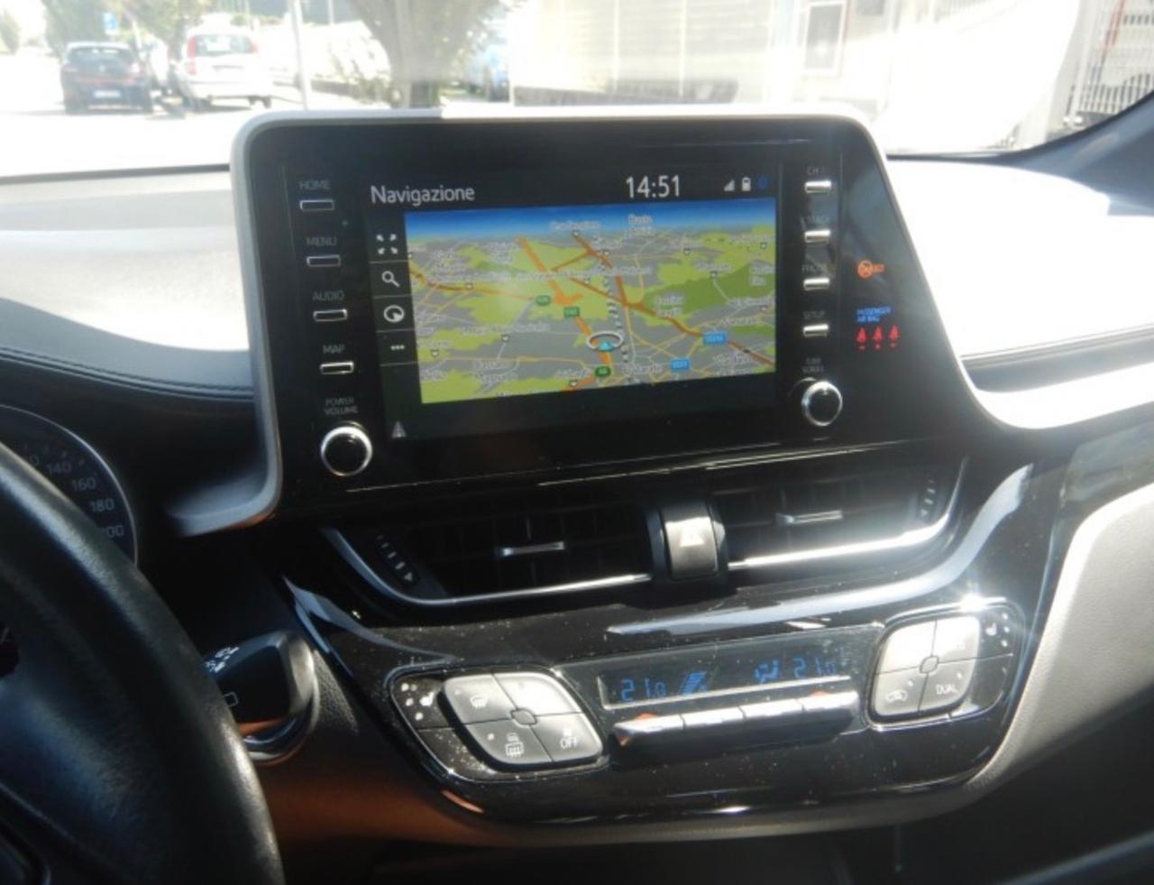Toyota C-HR 1.8 Hybrid E-CVT Business