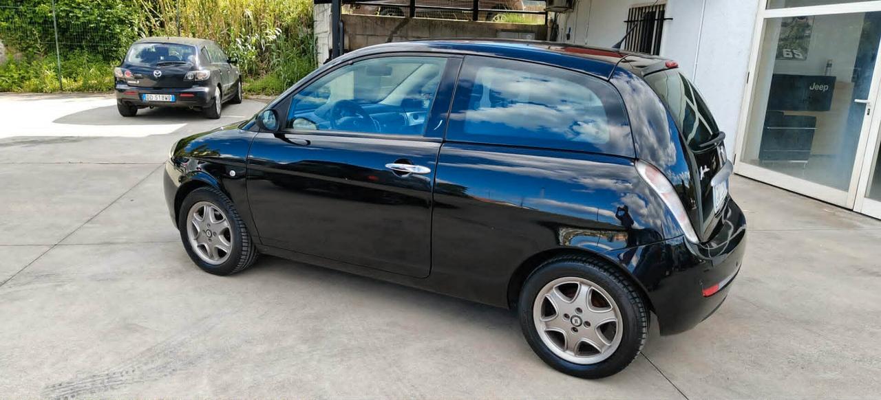 Lancia Ypsilon 1.2 GPL