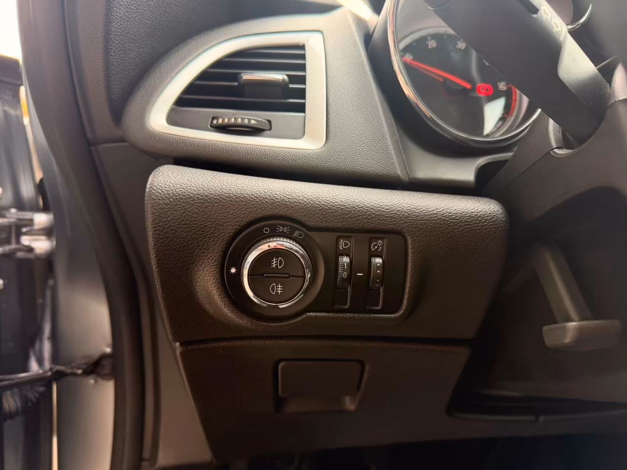 Opel Astra 1.6 Diesel Neopatentati