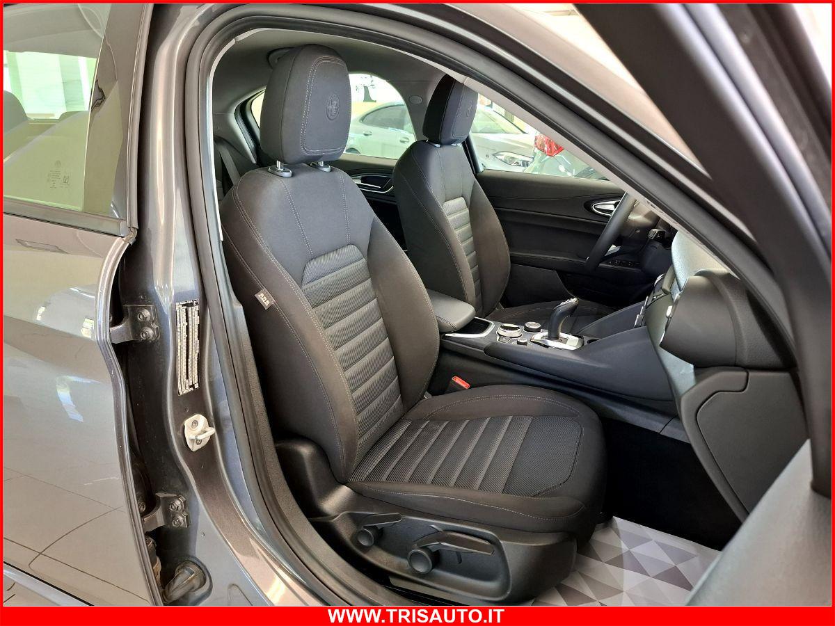 ALFA ROMEO Giulia 2.2 TD AT8 Super IVATA (FARI BIXENO+NAVI)