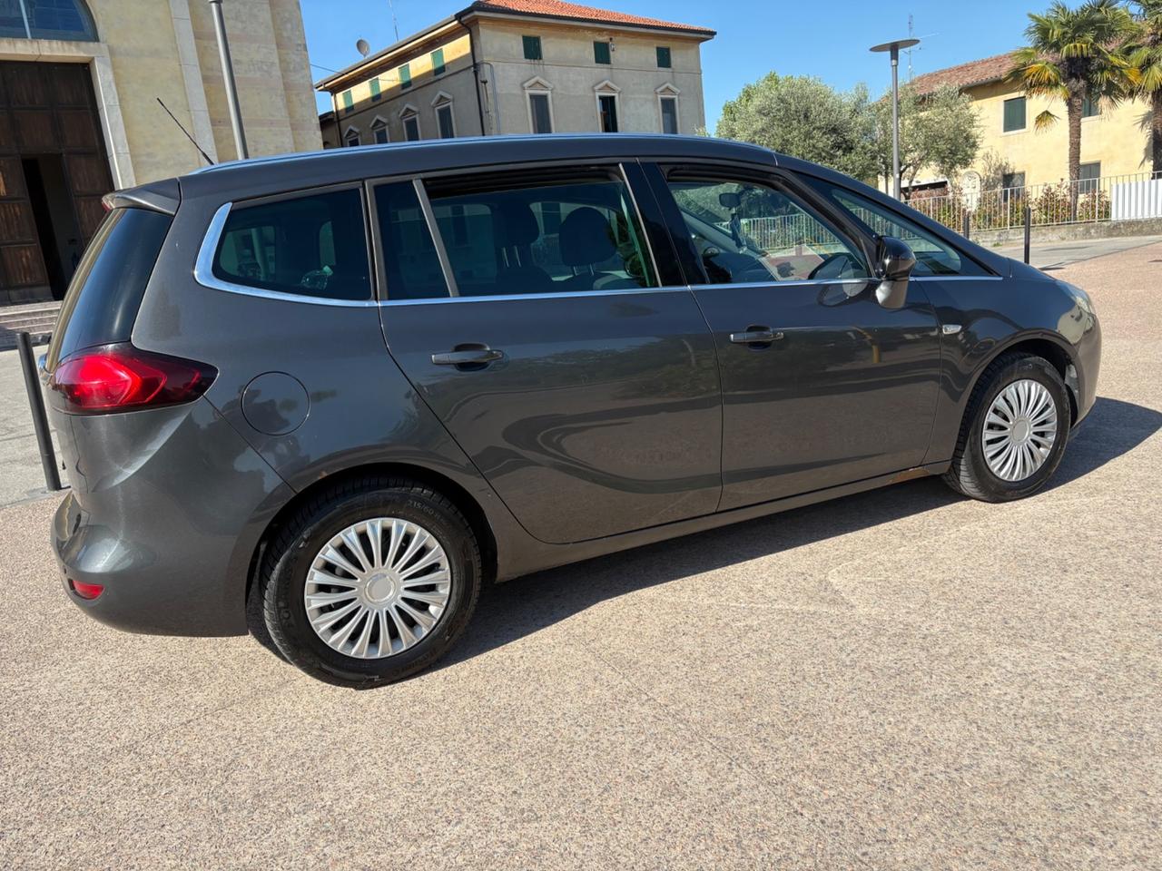 Opel Zafira Tourer 2.0 CDTi 130CV .7posti 2012