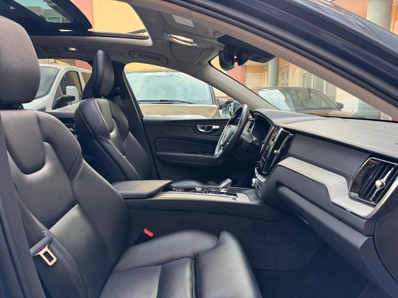 Volvo XC 60 XC60 B4 (d) AWD Geartronic Inscription