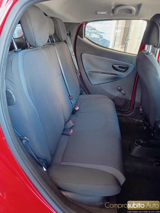 LANCIA Ypsilon 1.2 69 CV 5 porte GPL Ecochic Silver