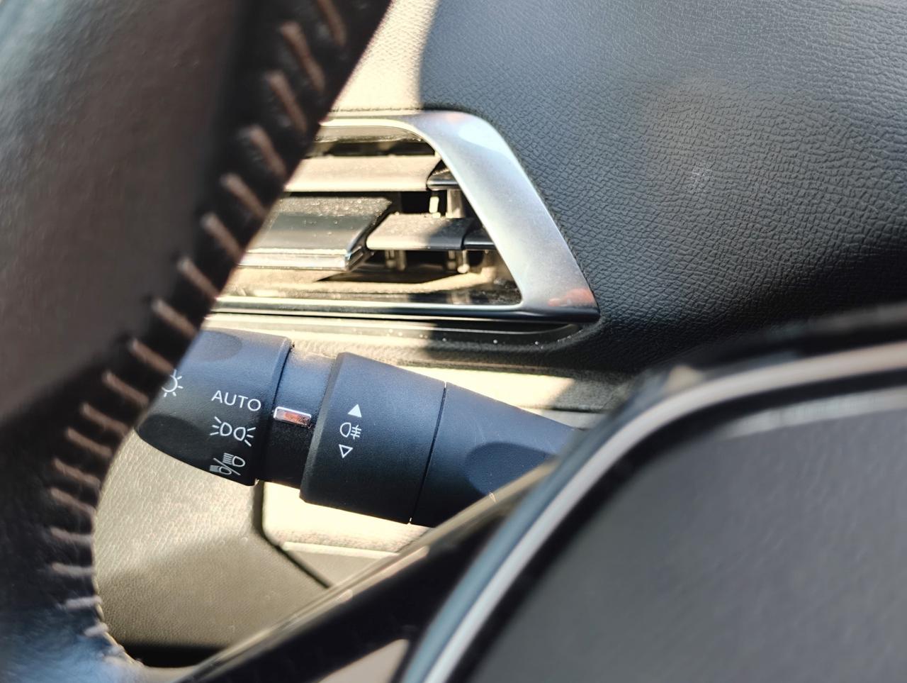 Peugeot 5008 130cv Allure Pack 7 posti PREZZO VERO!