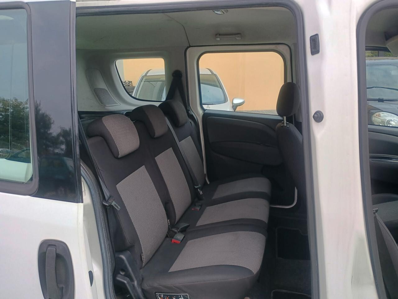 FIAT DOBLO 1.3 DIESEL NEOPATENTATI