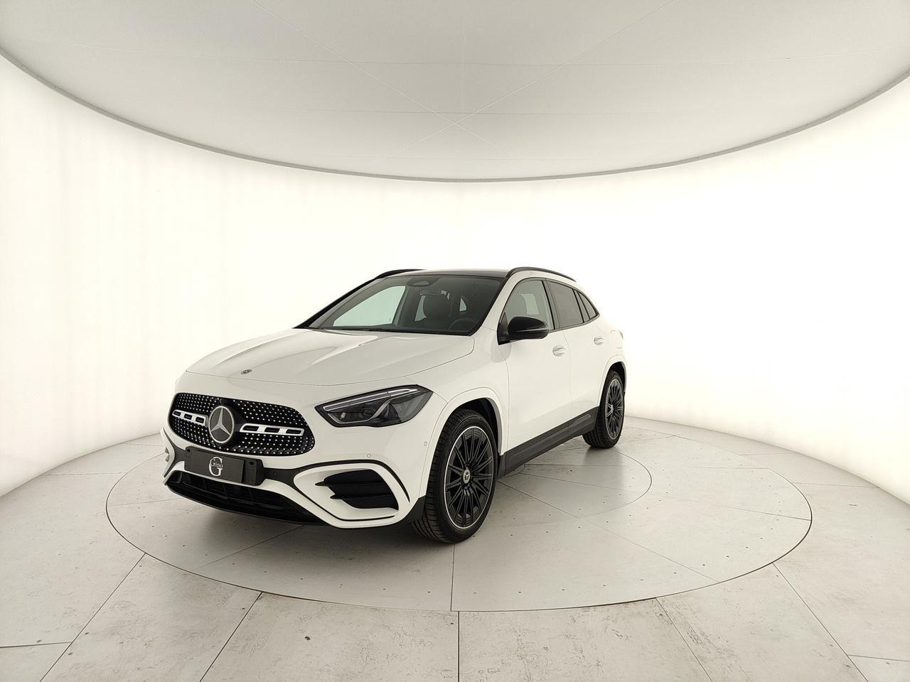 Mercedes-Benz GLA 180