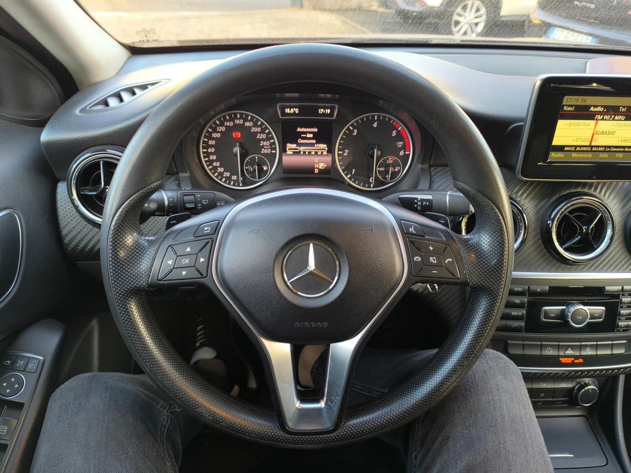 Mercedes-benz GLA 180 GLA 180 CDI Automatic Premium