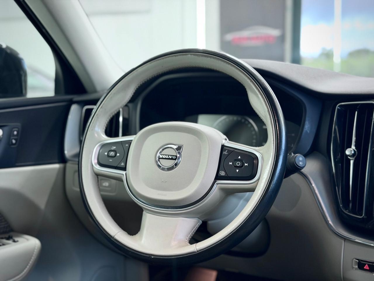 Volvo XC 60 XC60 D4 AWD Geartronic Business