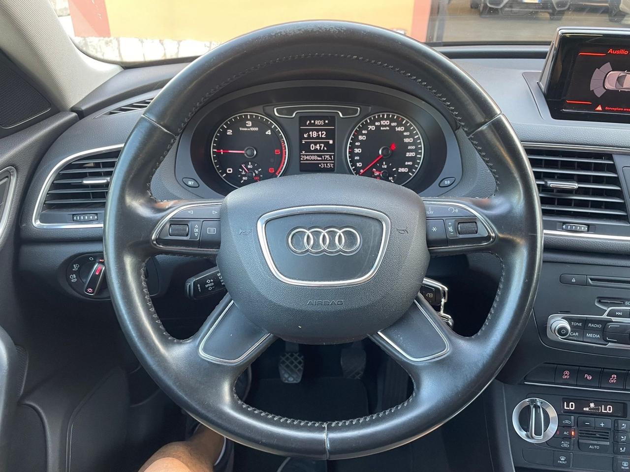 Audi Q3 2.0 TDI 103 kw 2012