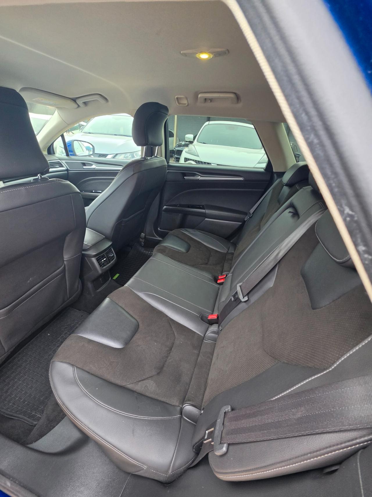 Ford Mondeo 2.0 TDCi 150 CV S&S Powershift 5p. Titanium Business