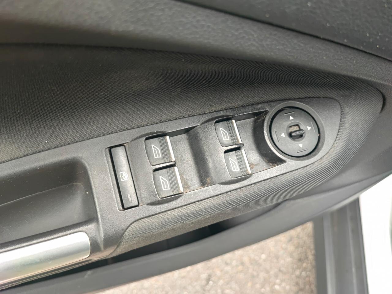 Ford C-Max 1.6 120CV GPL Titanium