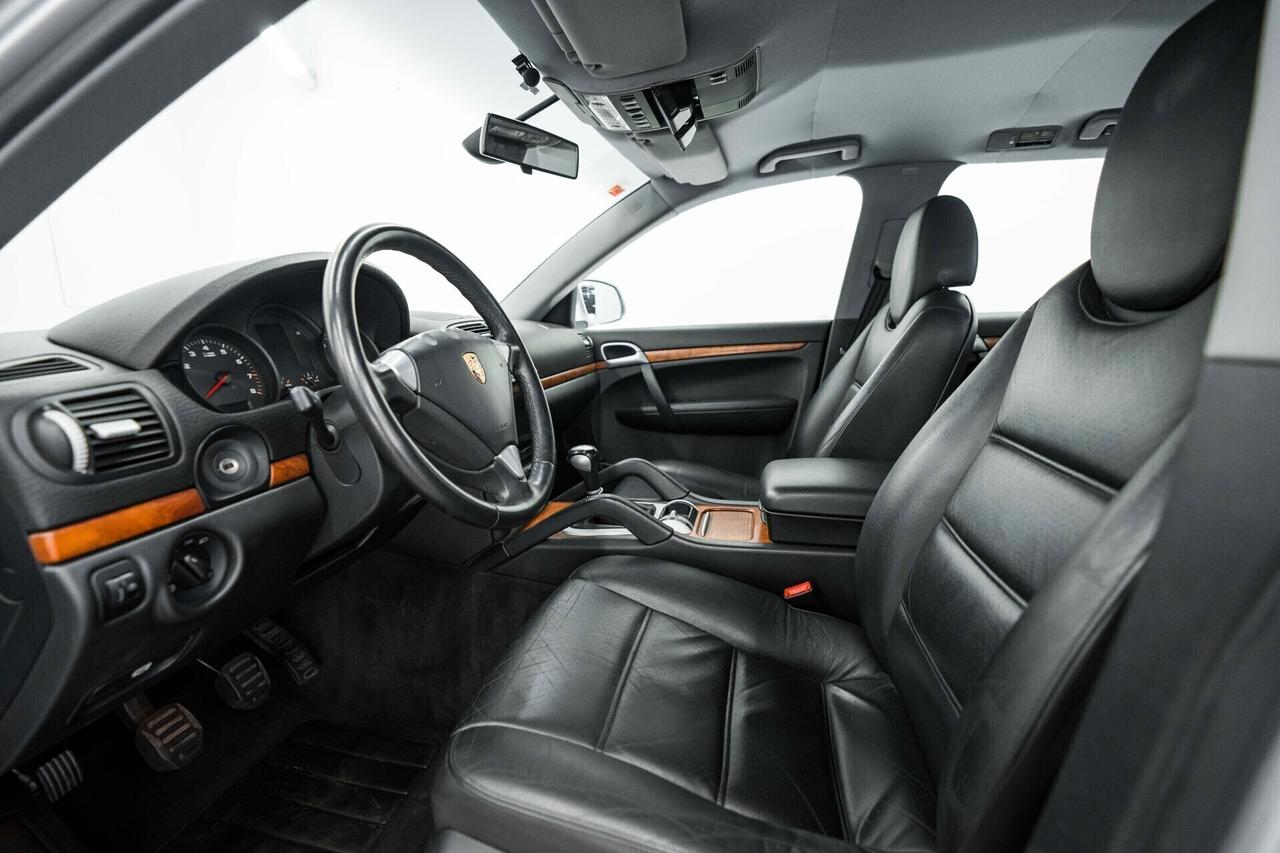 Porsche Cayenne 3.2 V6 --MANUALE--