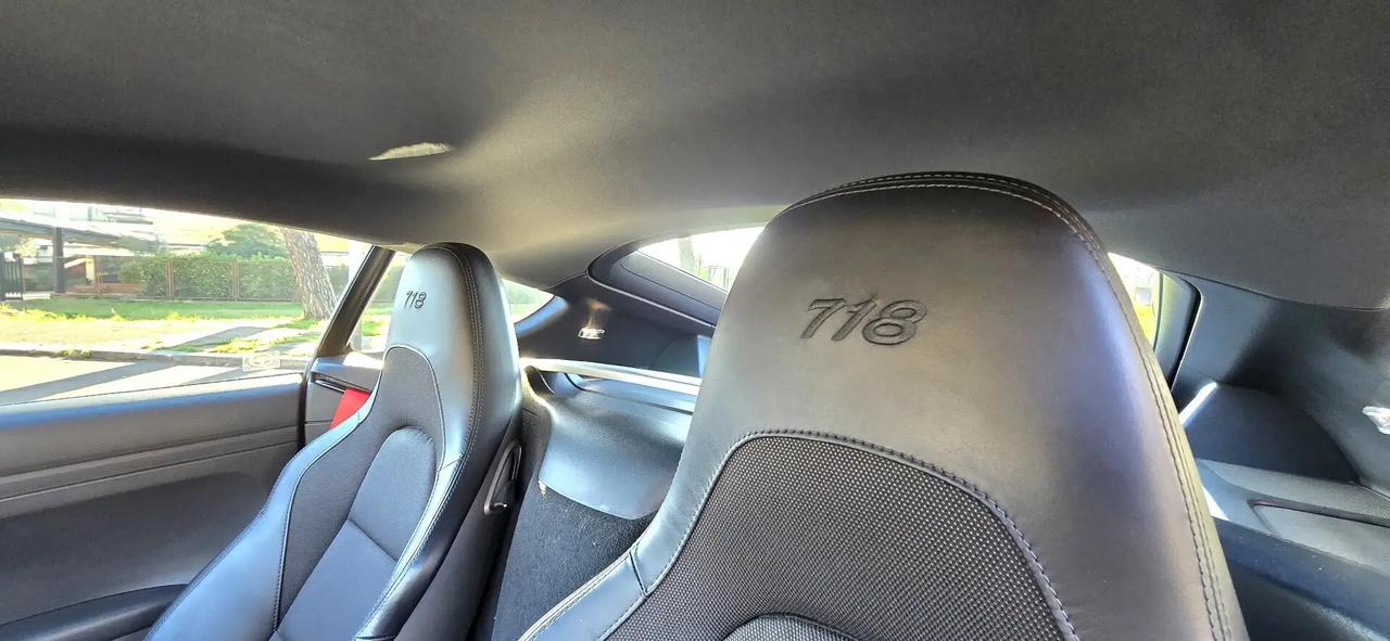 Porsche 718 Spyder Cayman 2.0 T 300cv pdk Chrono