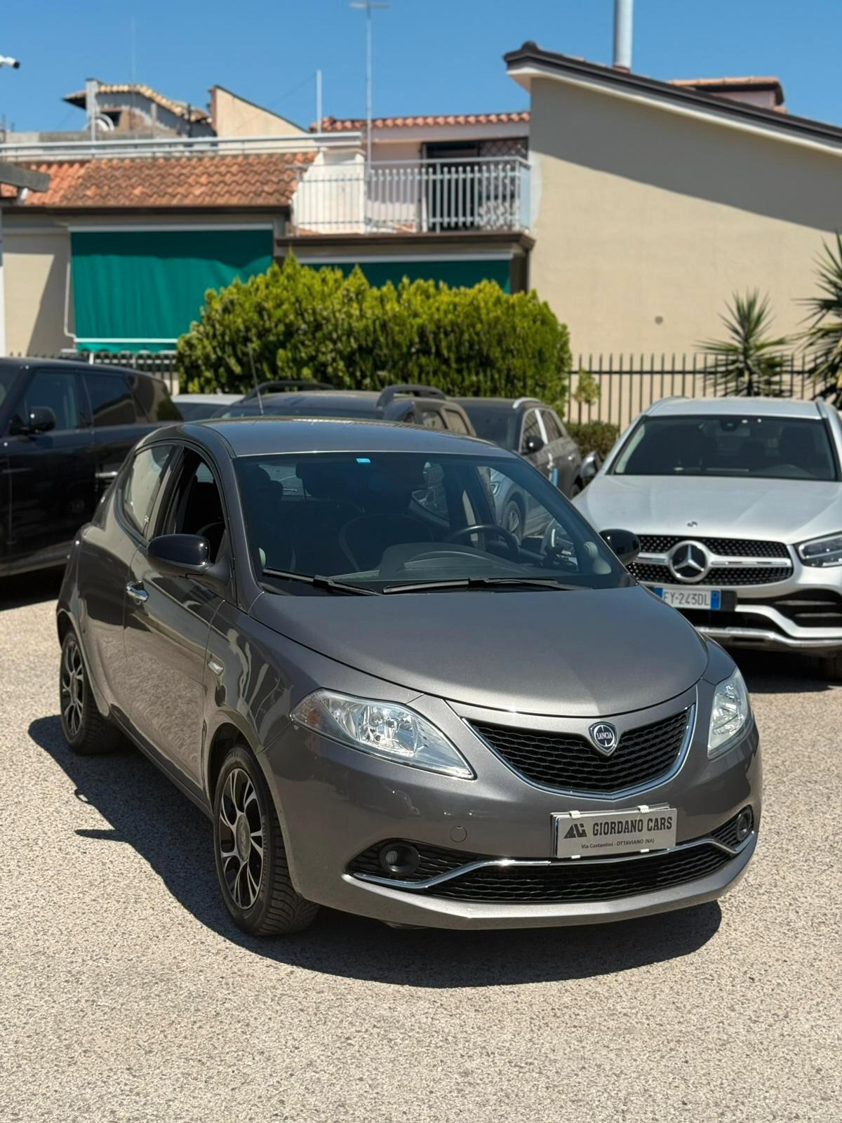Lancia Ypsilon 1.2 GPL Gold
