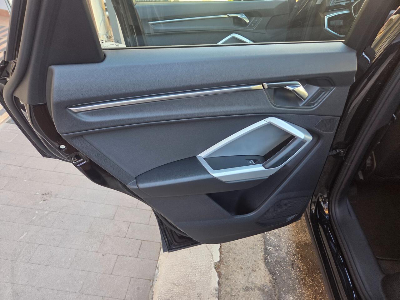 AUDI Q3 ANNO 2022 2.0 TDI 150 CV KM CERTIFICATI