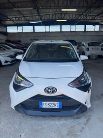 Toyota Aygo 1.0 VVT-i 69 CV 5 porte x-business MMT