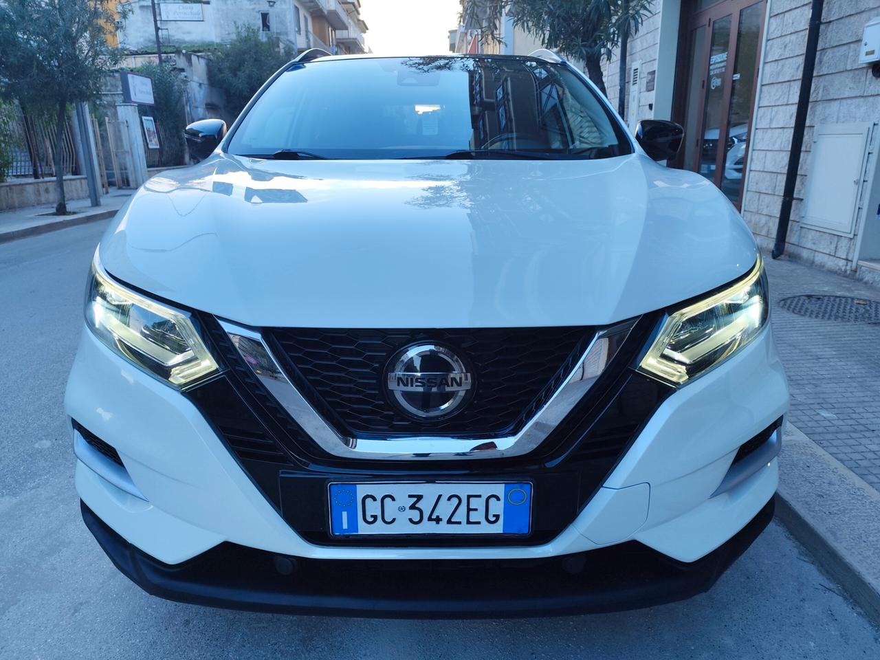 Nissan Qashqai 1.5 dCi 115CV TEKNA TETTO NAVI