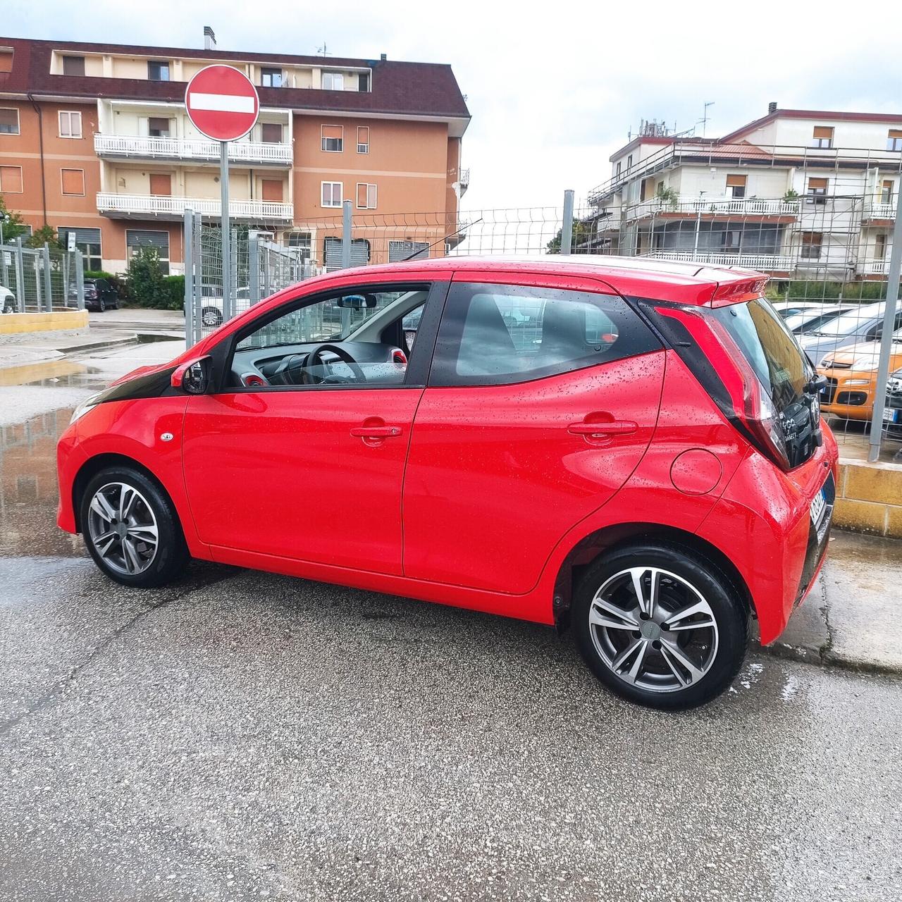 Toyota Aygo X 1.0 VVT-i 72 CV 5 porte Lounge Air S-CVT