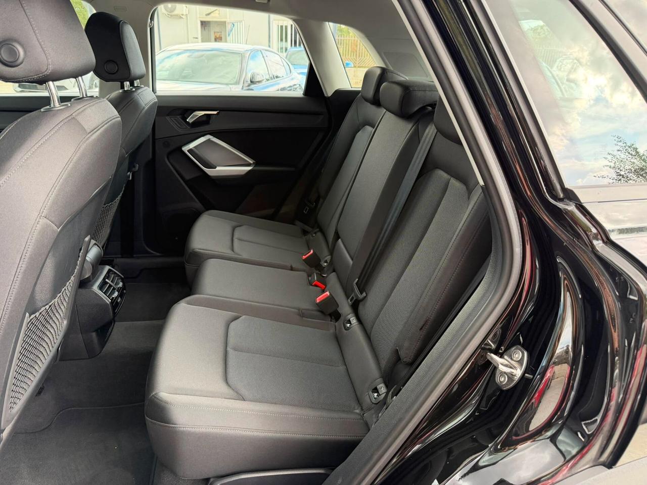 Audi Q3 2.0 TDI 150CV Stronic (VARI ACCESSORI)