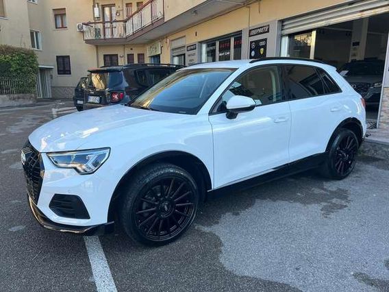 Audi Q3 2.0 TDI 150 CV S tronic Sport Navi* Bi Zone*