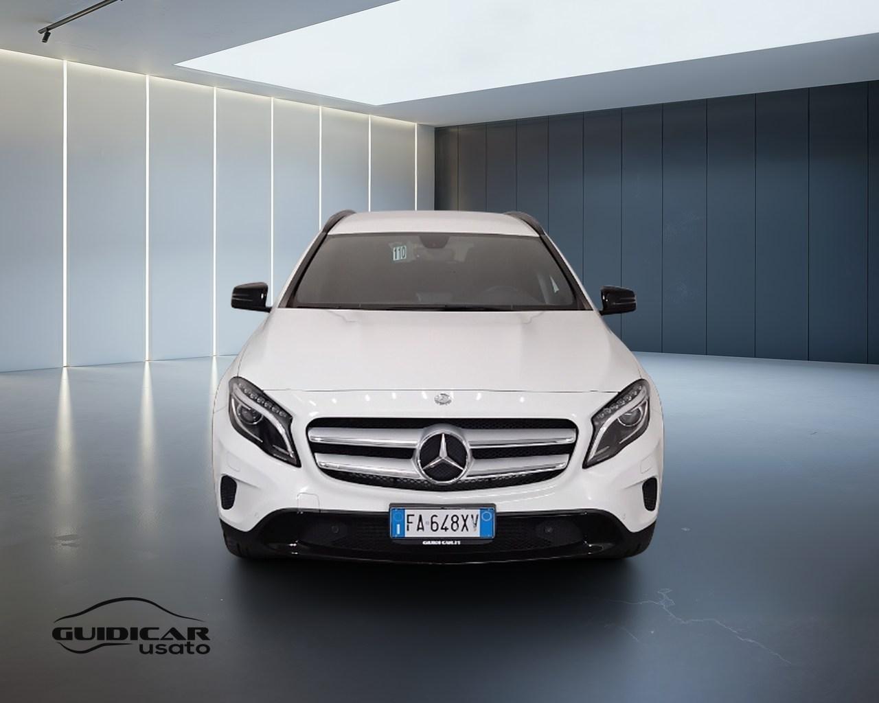 Mercedes-Benz GLA-X156 2014 - GLA 220 d (cdi) Sport 4matic 170cv auto