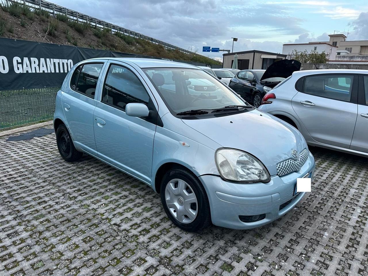Toyota Yaris 1.0i 16V cat 5 porte Sol-2005