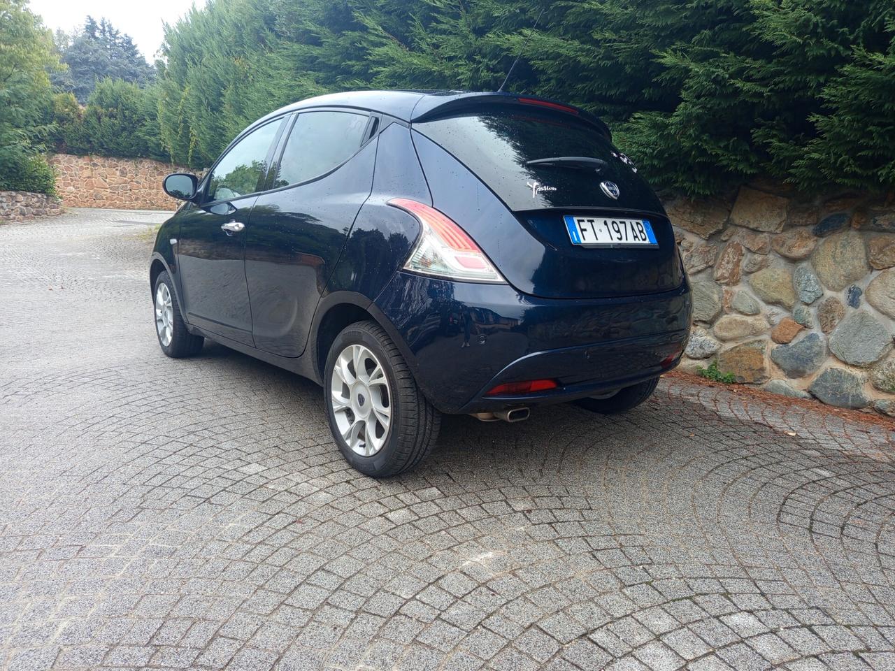 Lancia Ypsilon 1.2 69 CV 5 porte S&S Platinum 11/2018