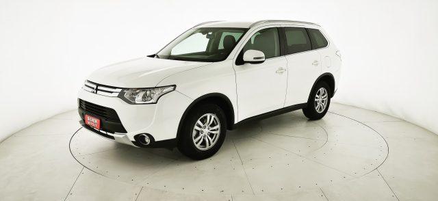 MITSUBISHI Outlander 2.2 DI-D 4WD Instyle 5p.