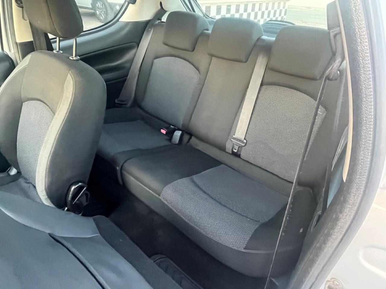 Peugeot 206 Plus 1.4 HDi 70CV - 2011