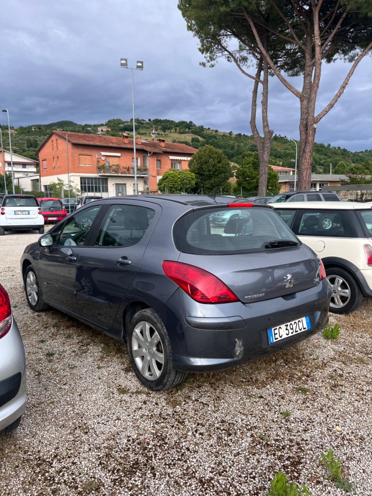 Peugeot 308 1.6 HDi 90CV 2010 SI NEOPATENTATI