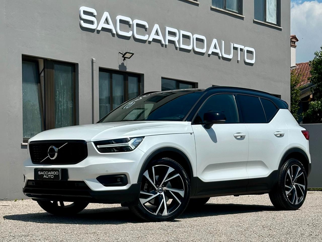 Volvo XC40 2.0 D4 R-Design 190cv AWD | PREZZO PROMO